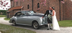 Romantic wedding cars at Anvil Hall in Scotland